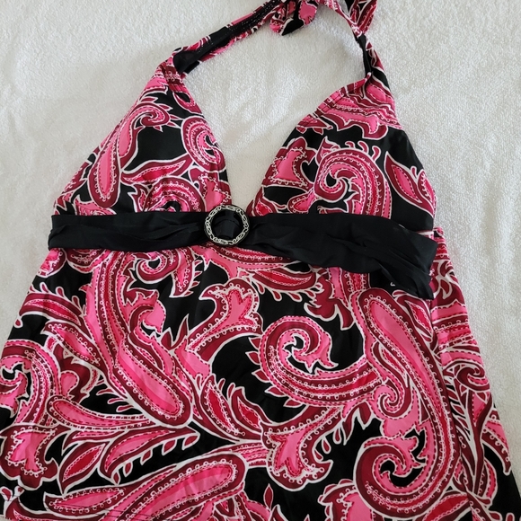 Pink and black tankini top - Picture 1 of 2